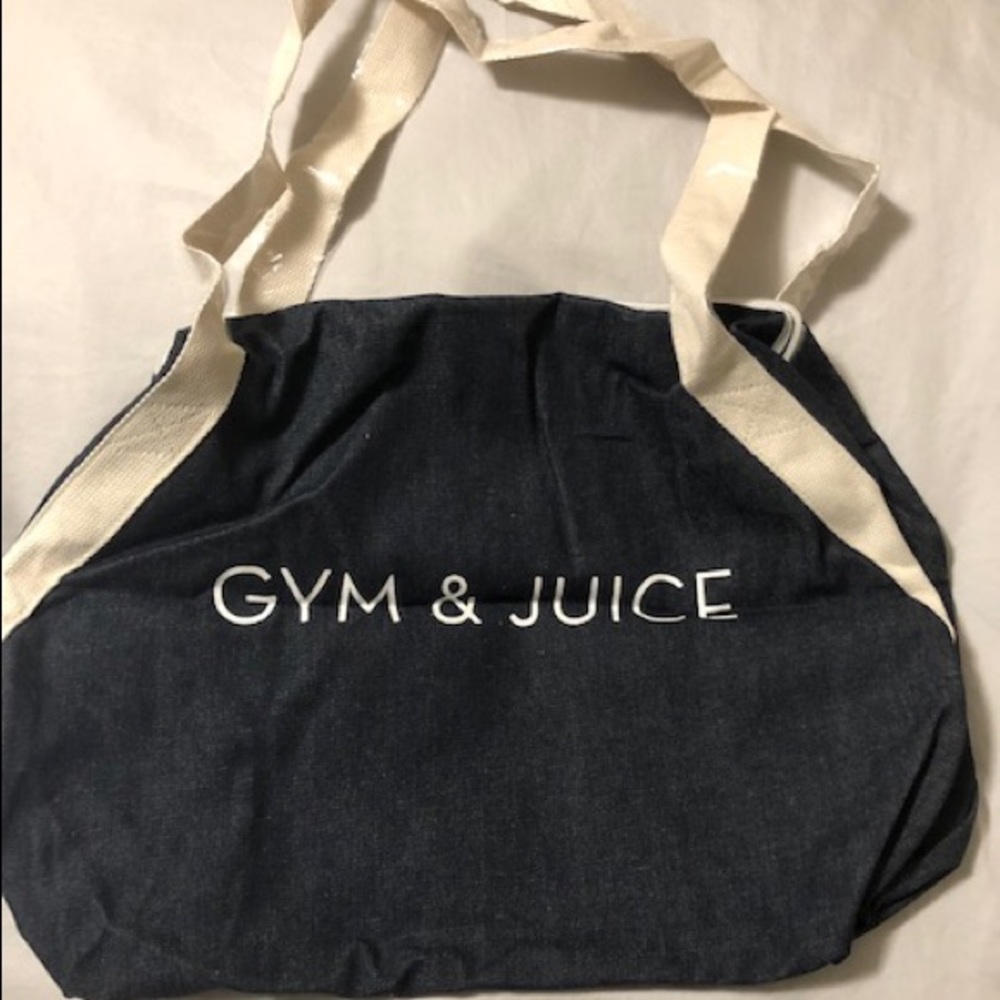 Easy to pack all your gym gear in a stylish bag in denim